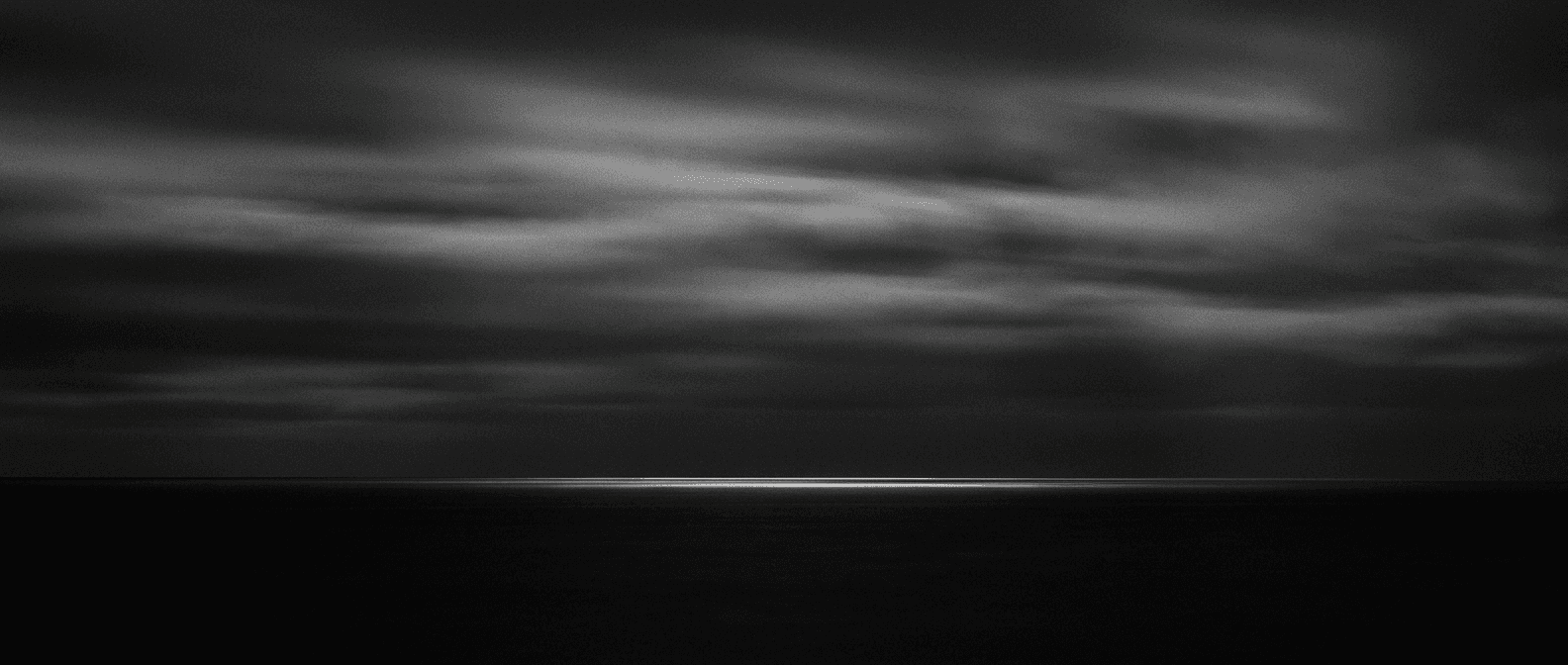 Horizon of clouds at altitude